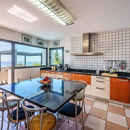 Holivista Villa *